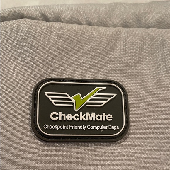 CheckMate Checkpoint Friendly Computer Case - Picture 3 of 7
